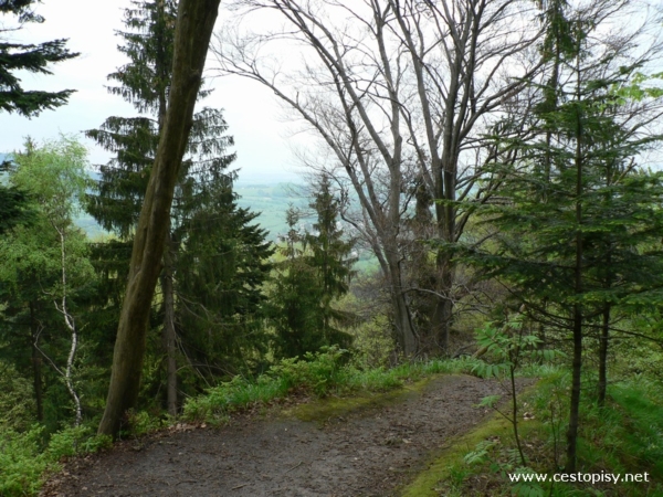 cesta k Čertovým kamenům