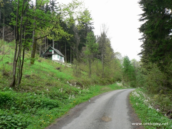 cesta k Čertovým kamenům