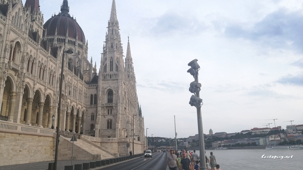 Budapešť